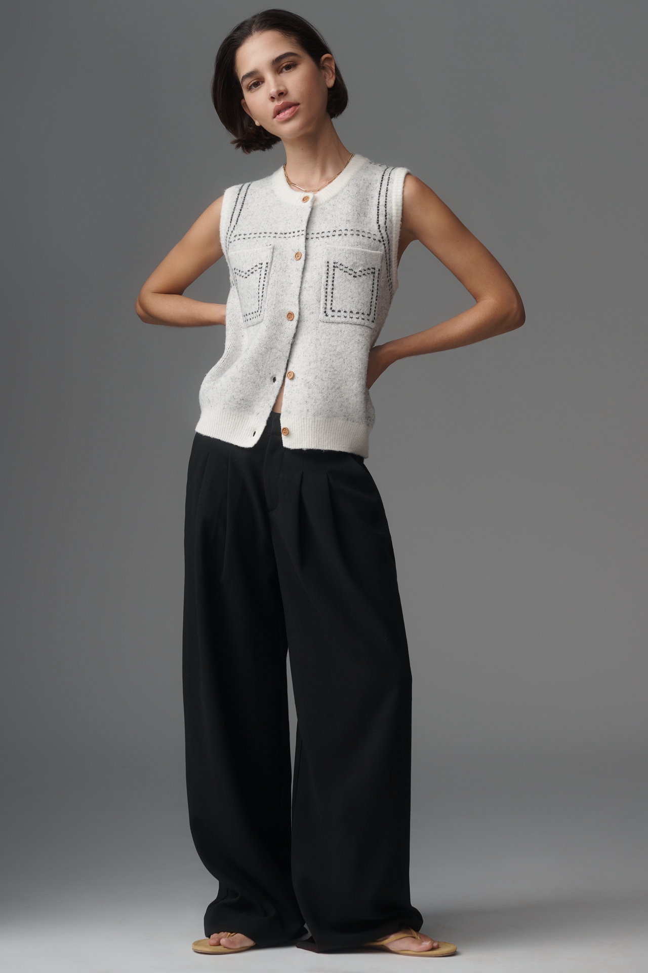 RAISONNEL Contrast-Stitch Sweater Vest