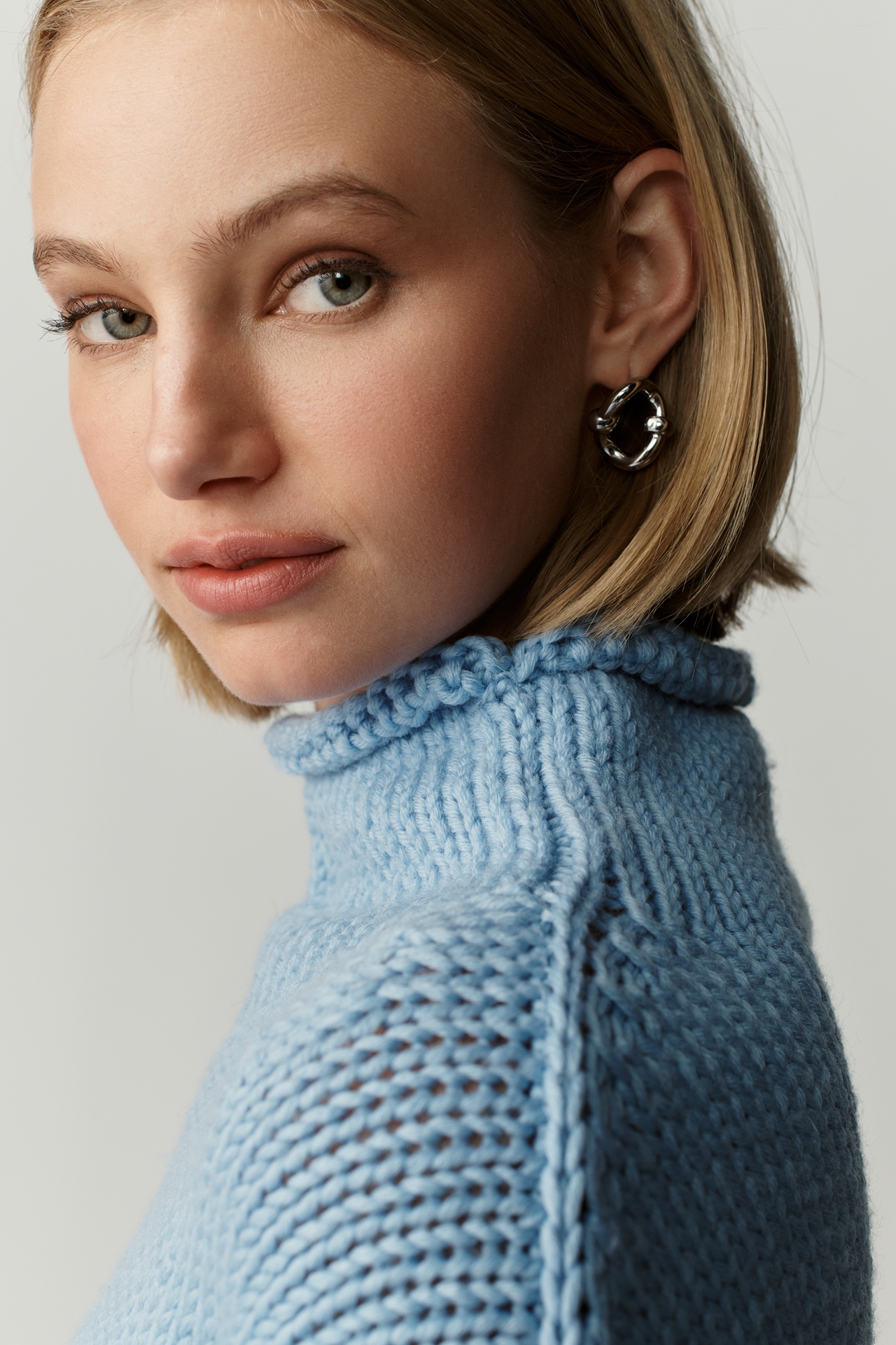 Maeve Chunky Wool Blend Turtleneck Sweater