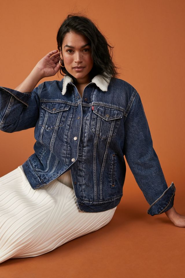 Levi's Sherpa-Trimmed Plus Denim Trucker Jacket | Anthropologie