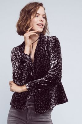 Lumi Velvet Blazer