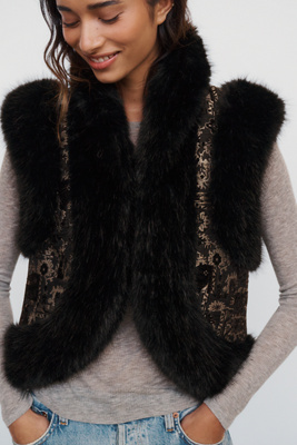 Avec Les Filles Faux Fur Vest Jacket In Black
