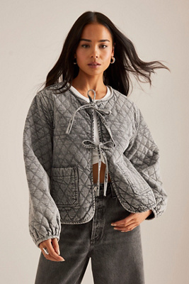 Veste Matelassée Nouée Devant Aria taille: M chez Anthropologie - Seventy + Mochi - Modalova