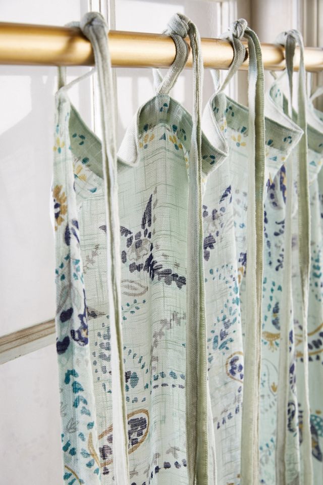 Florilla Curtain #1