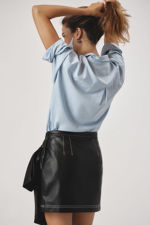 Mini-jupe en simili cuir à nœud Pilcro #2