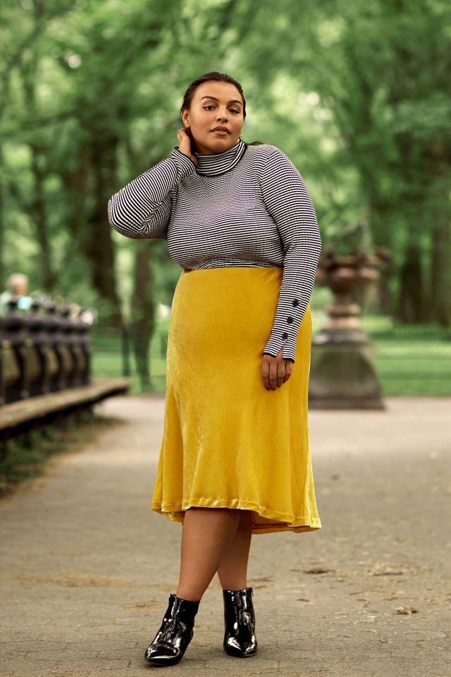 Anthropologie yellow 2025 velvet skirt