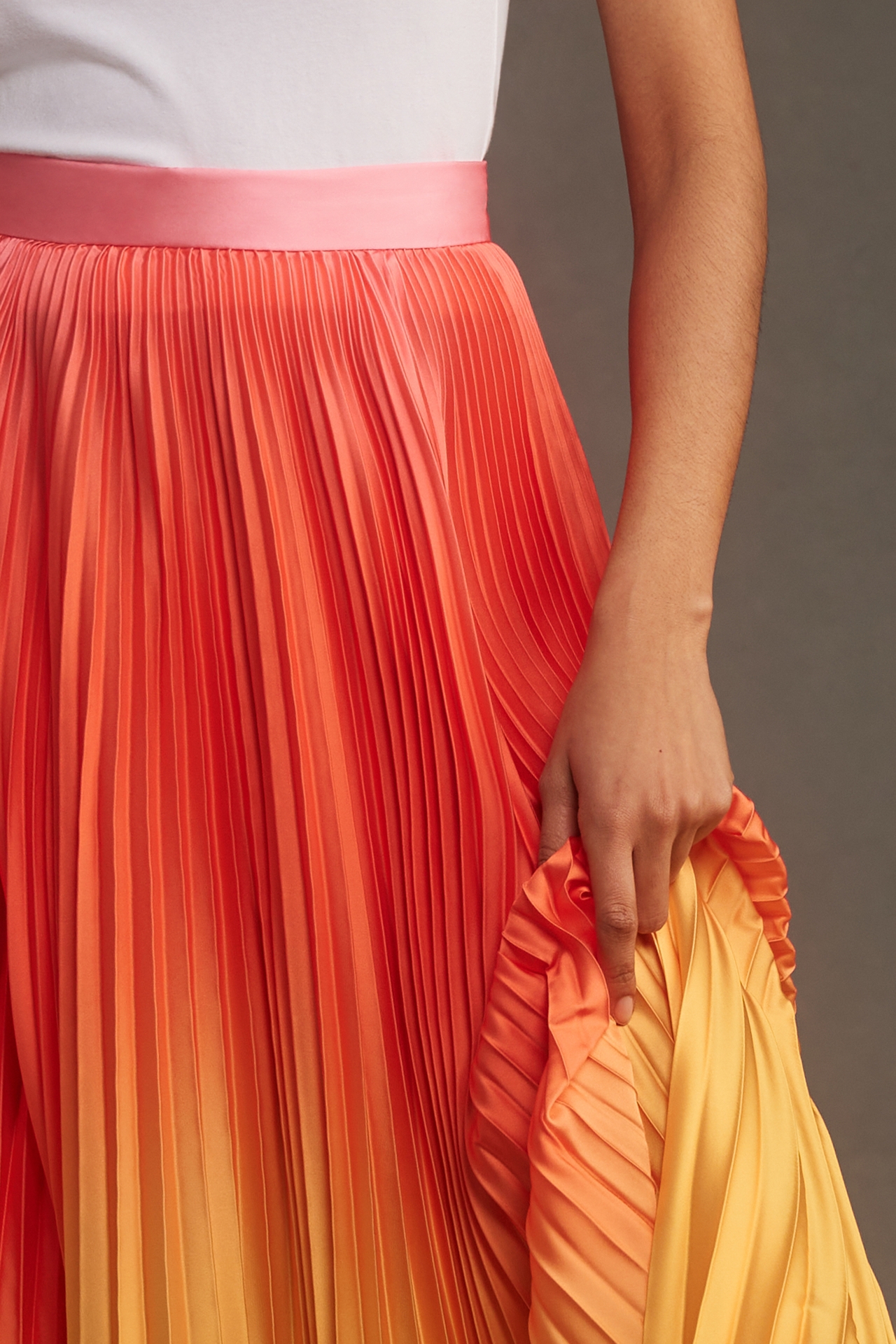 Mac Duggal Ombre Plissé Midi Skirt