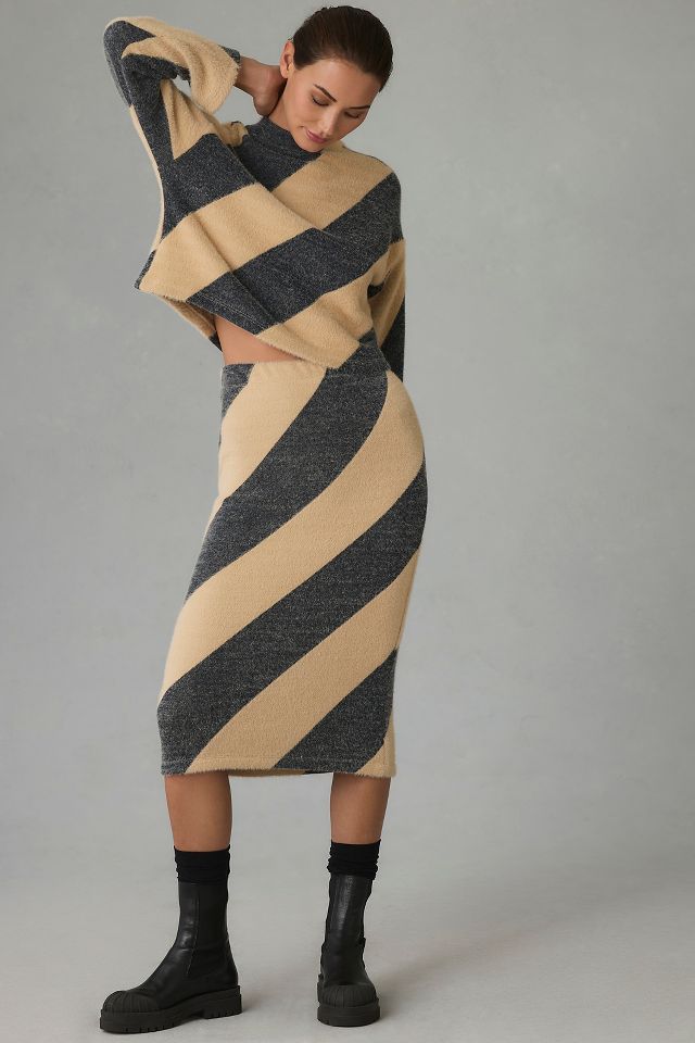 Anthropologie scenic sweater on sale skirt