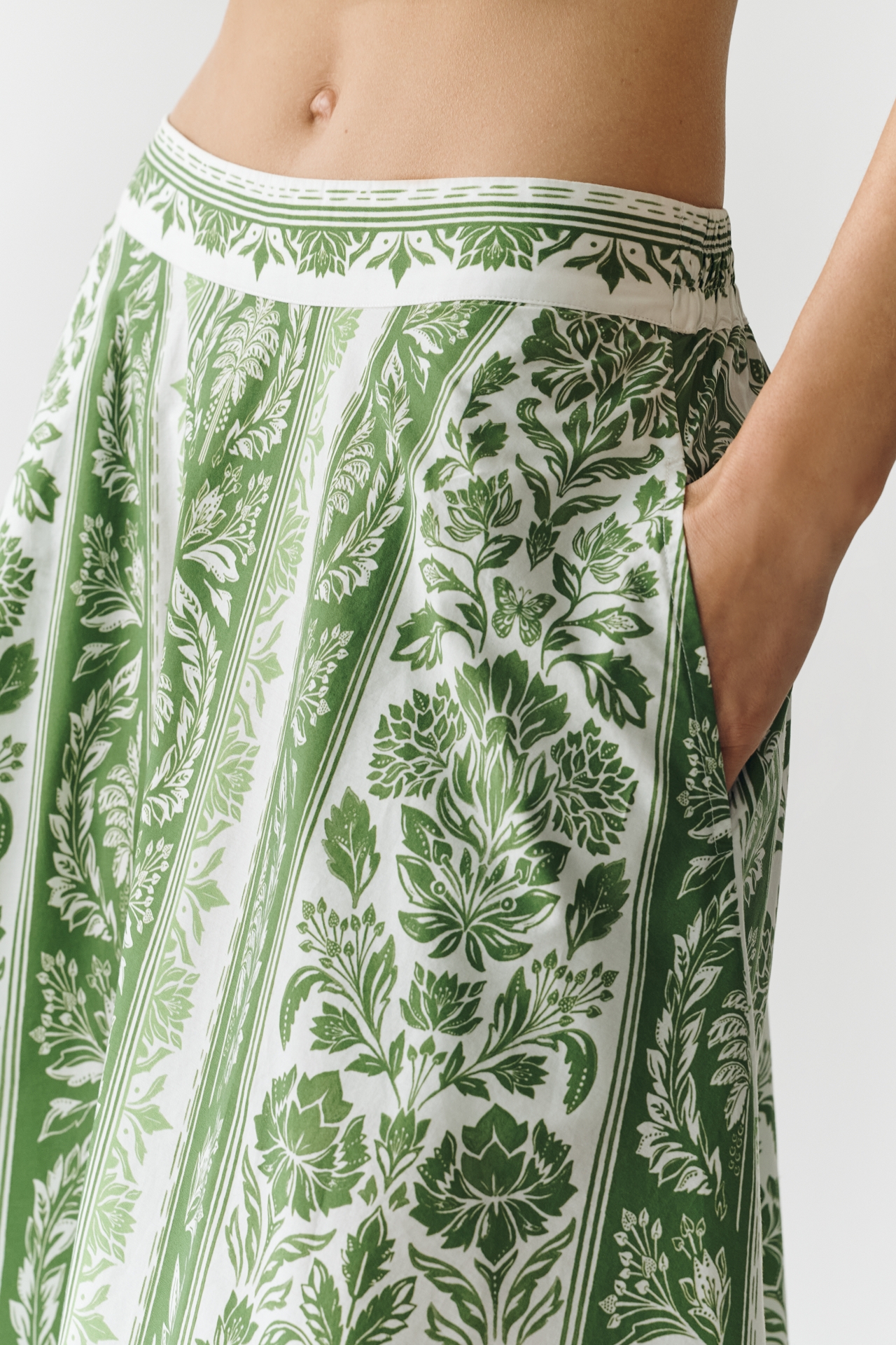 Farm Rio Pleated Skirt