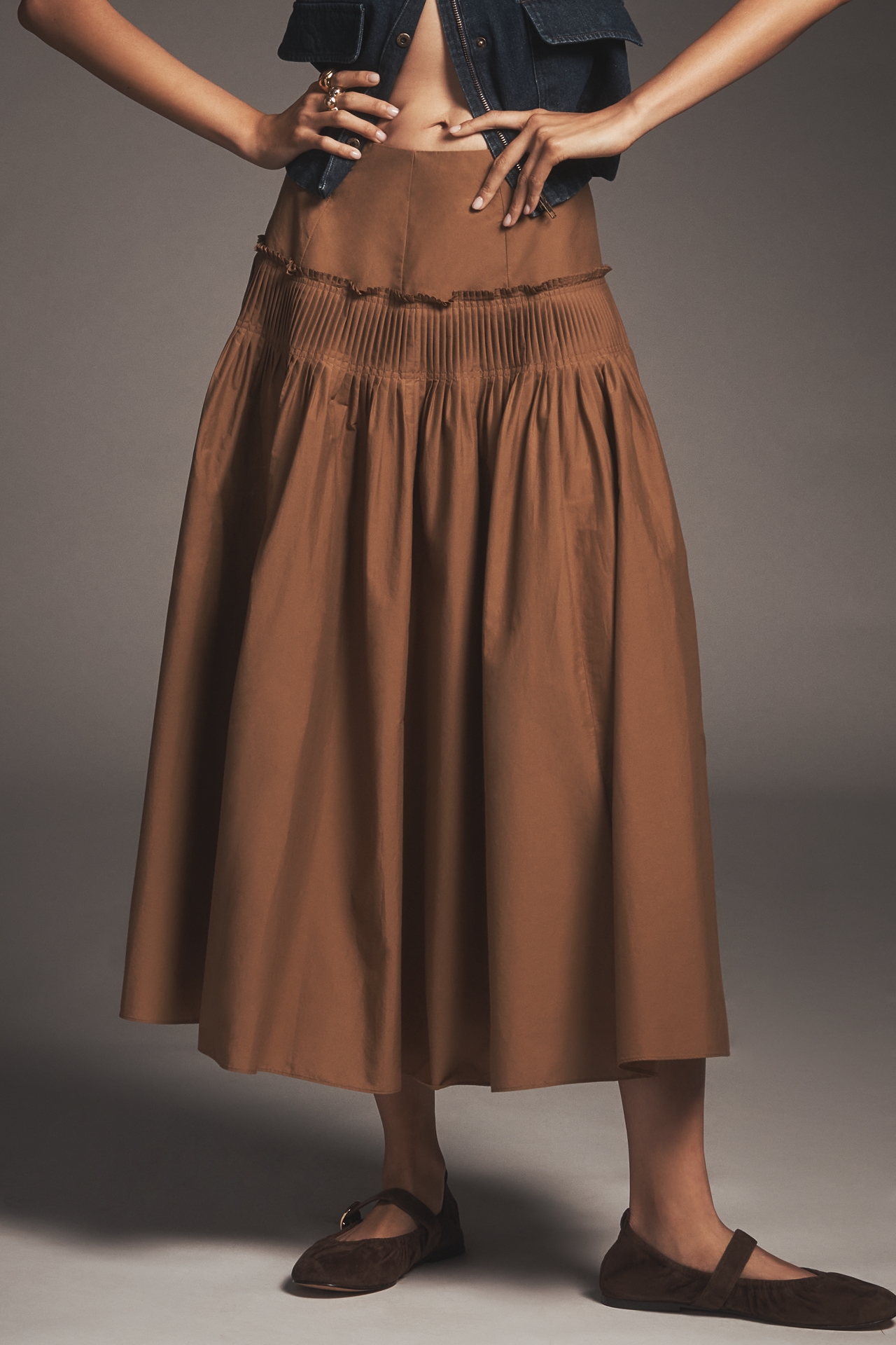 Theory Drop-Waist Accordion Yoke Midi Skirt