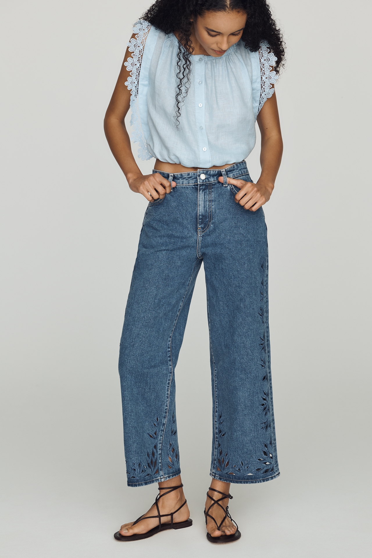 AG Saige Mid-Rise Crop Wide-Leg Jeans