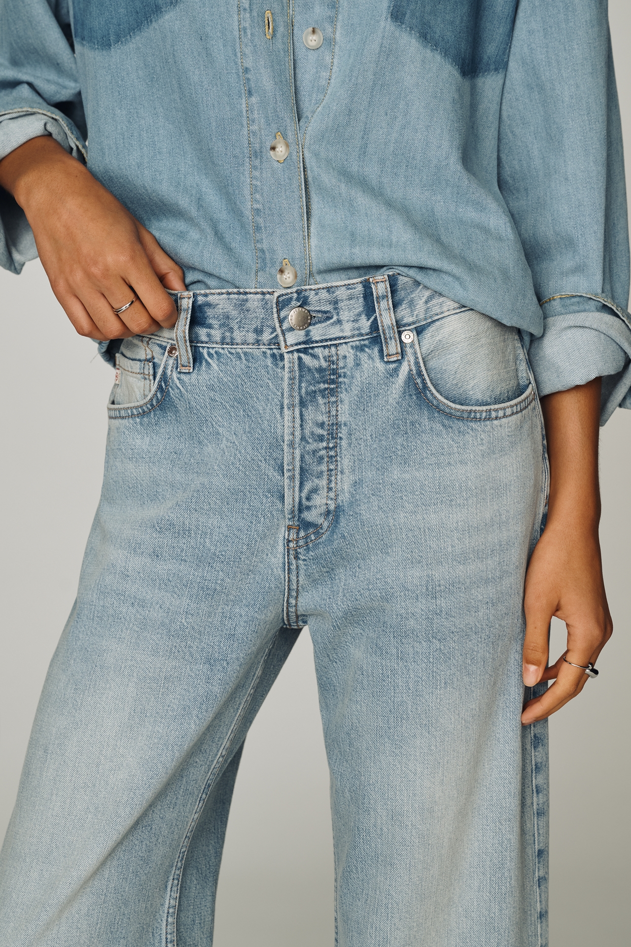 AG Billie Mid-Rise Straight-Leg Jeans