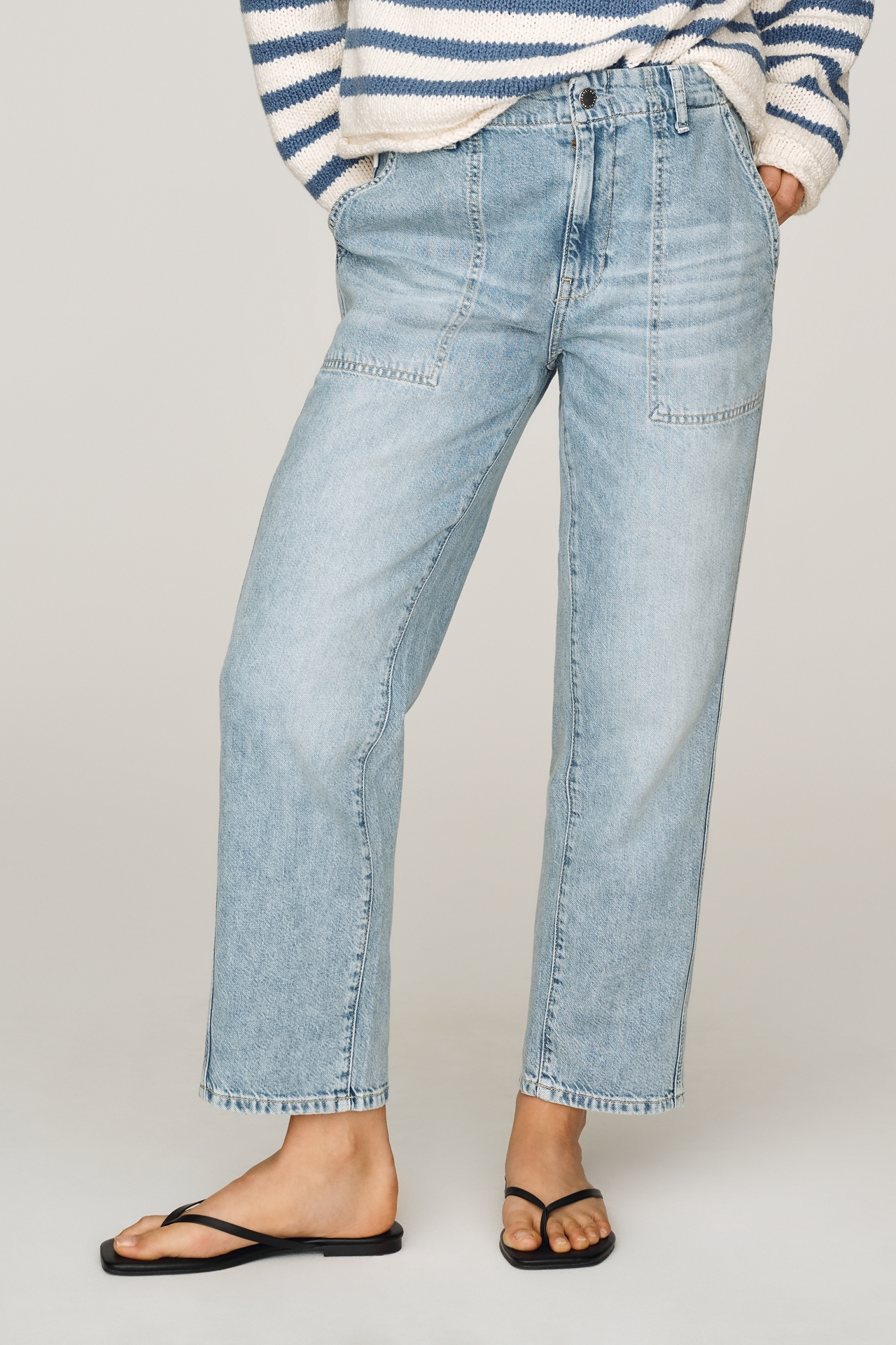 AG Analeigh Mid Rise Straight Jeans