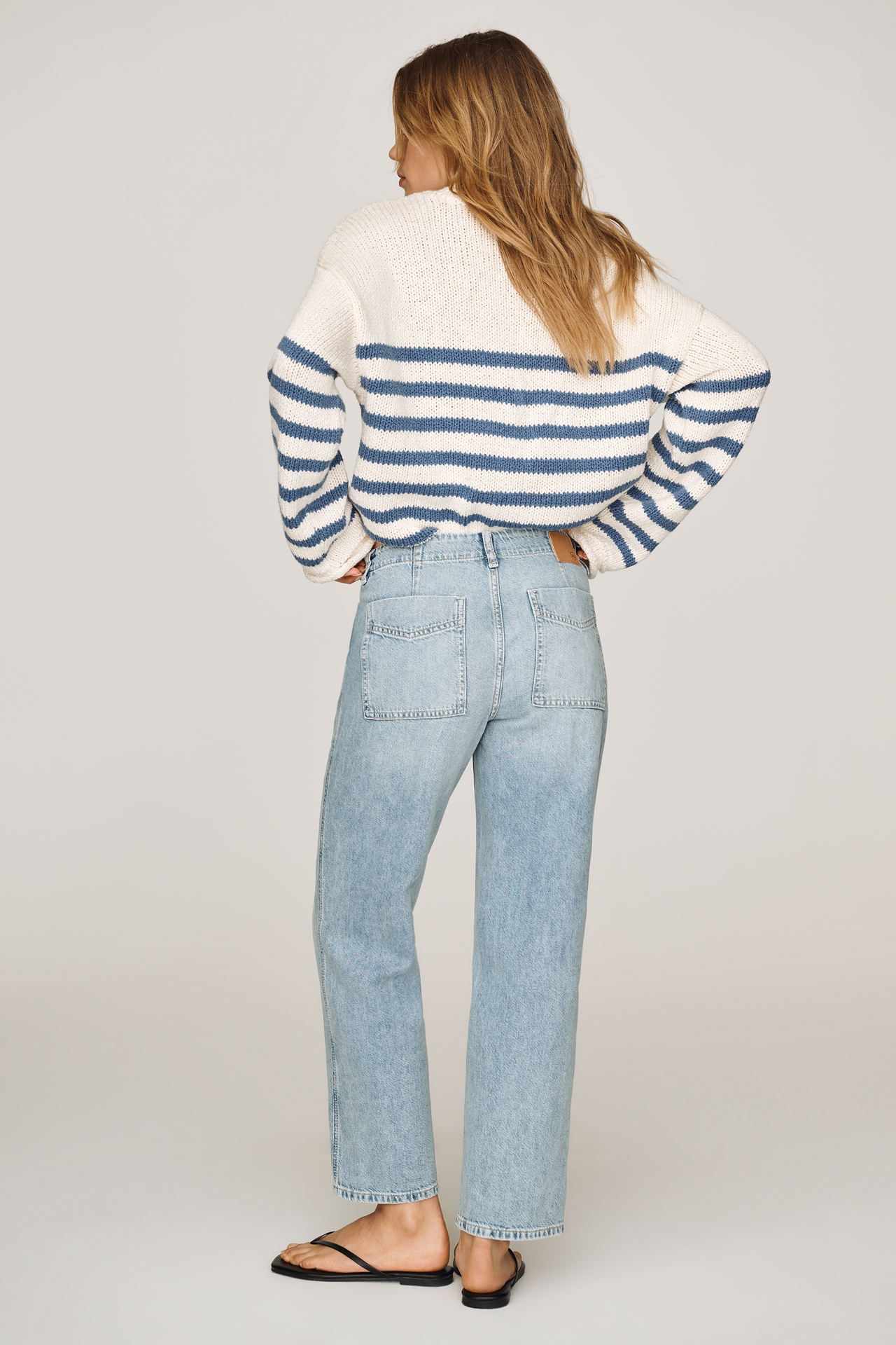 AG Analeigh Mid Rise Straight Jeans