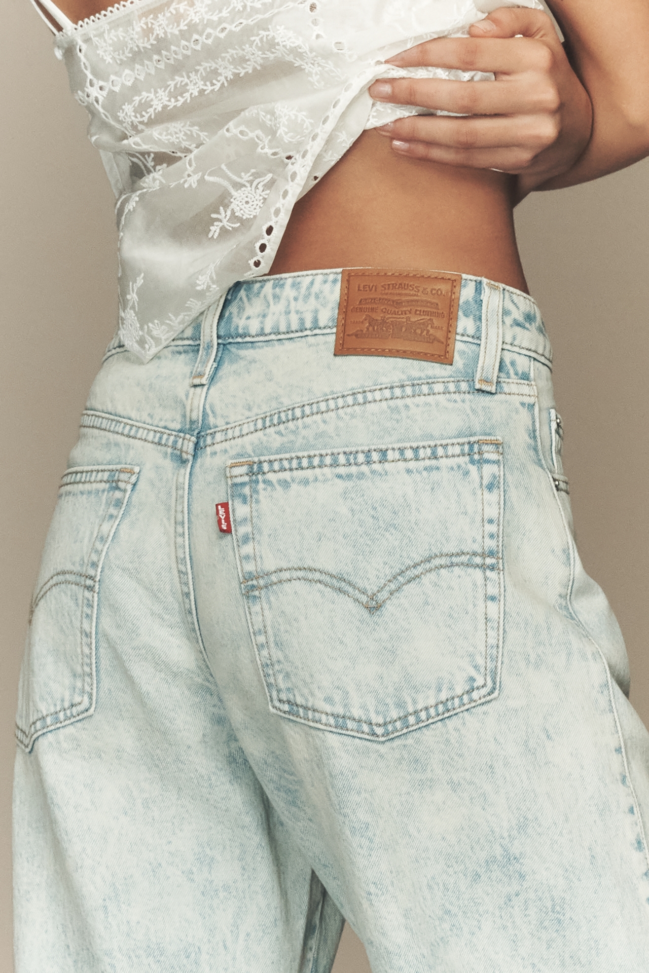 Levi's Cotton Baggy Dad High-Rise Barrel Jeans