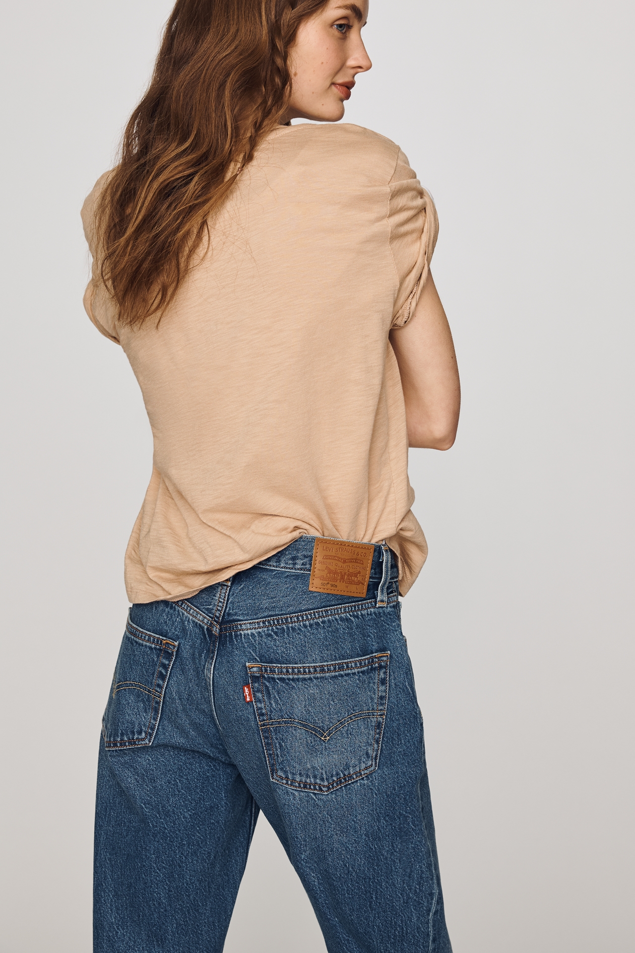 Levi's 501 90s Lightweight Mid-Rise Straight Jeans