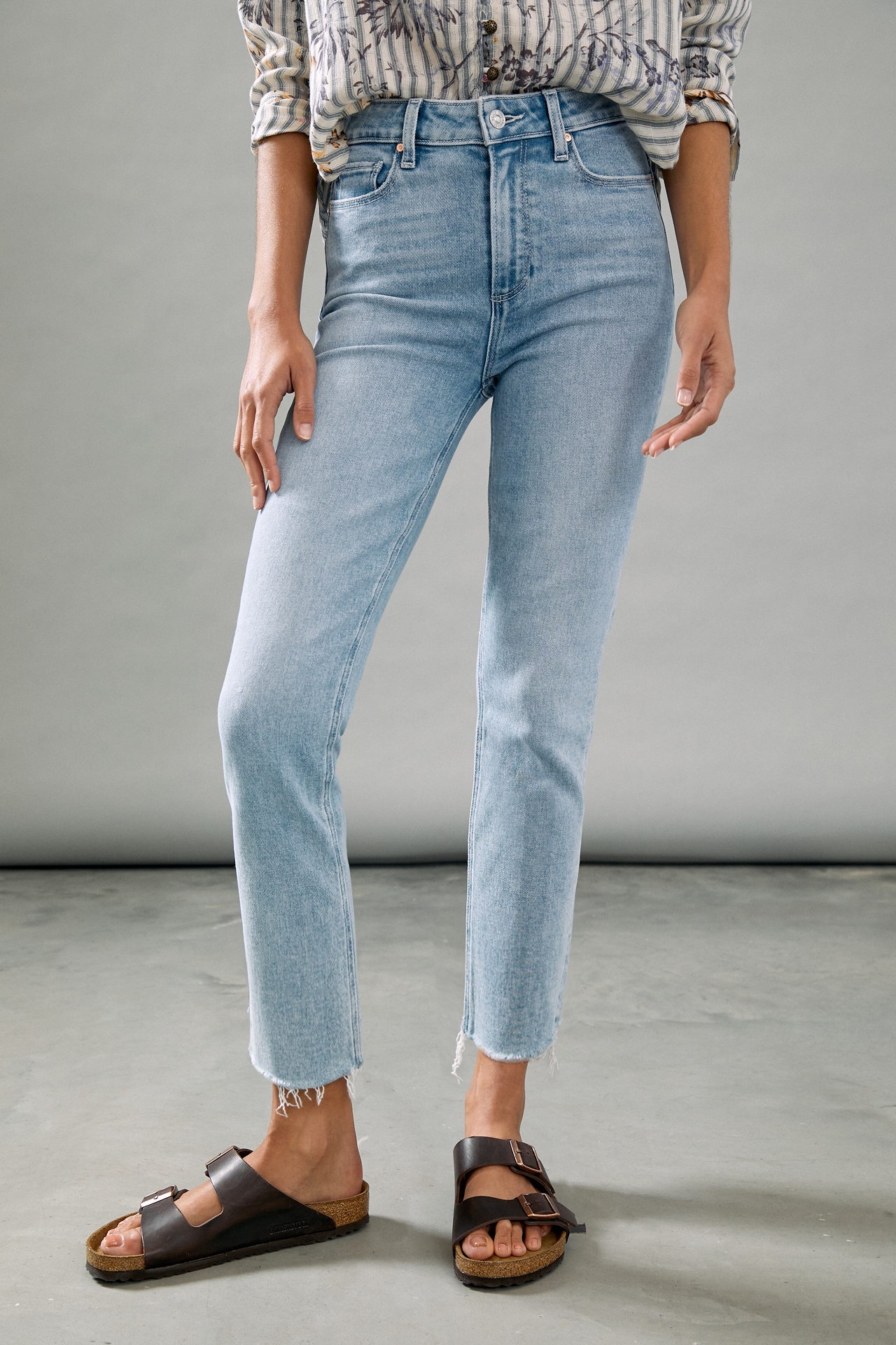 PAIGE Cindy Mid-Rise Slim Straight Jeans