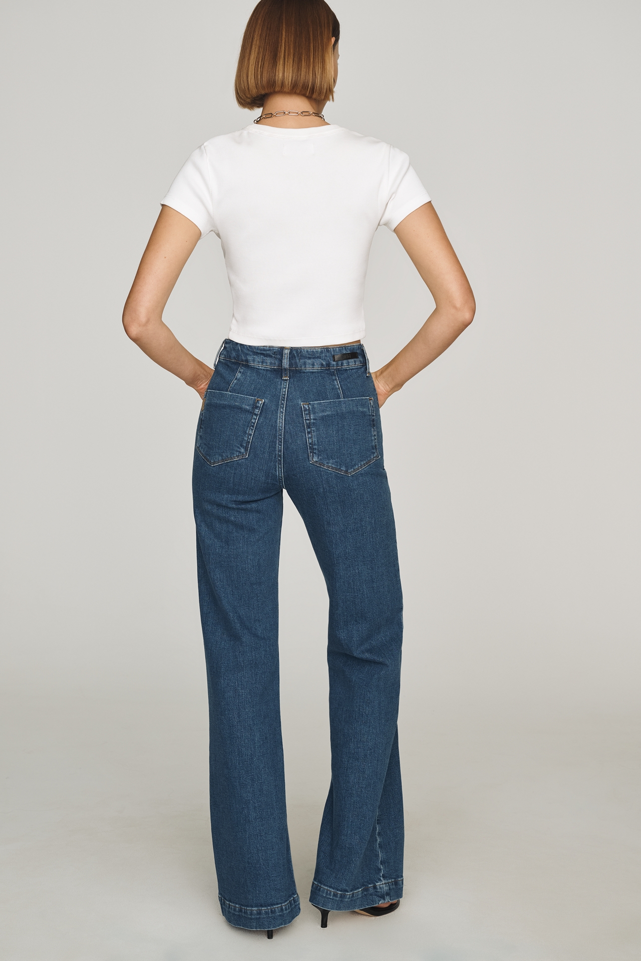 PAIGE Leenah Mid-Rise Flare Jeans