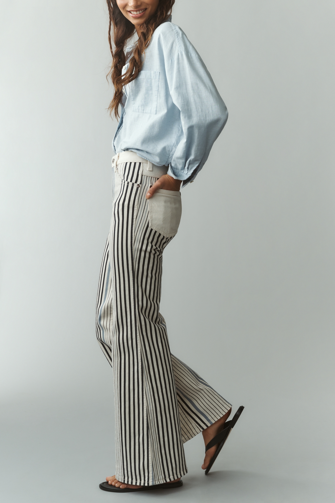 Wrangler 70s High-Rise Flare Jeans