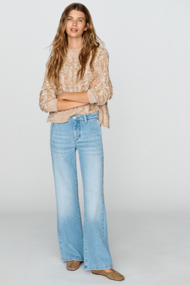 Pilcro Le Brun Low Rise Bootcut Jeans In Light Wash