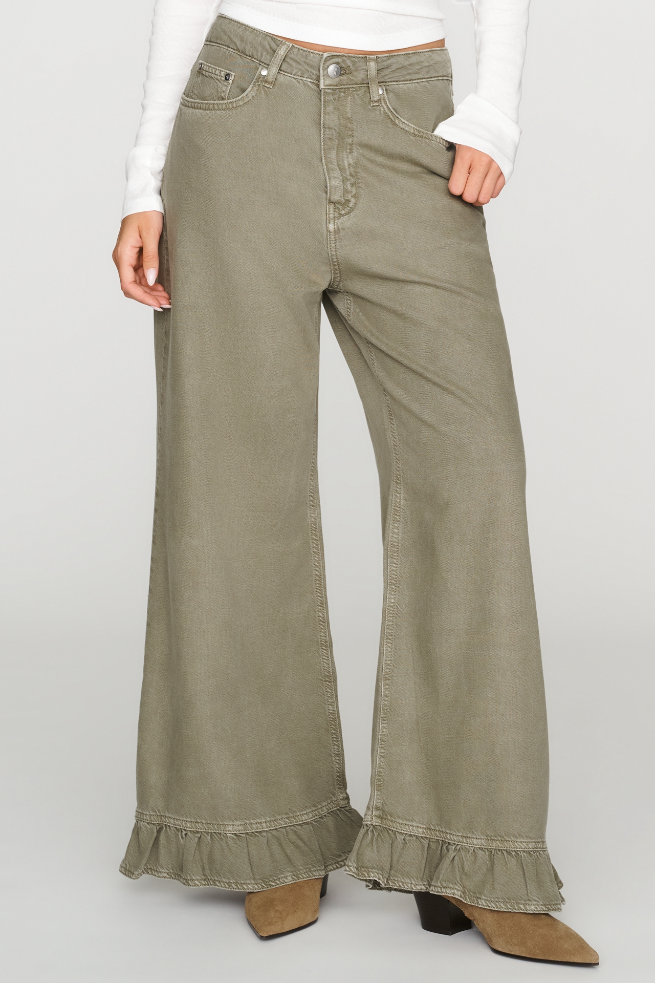 Pilcro High-Rise Wide-Leg Jeans