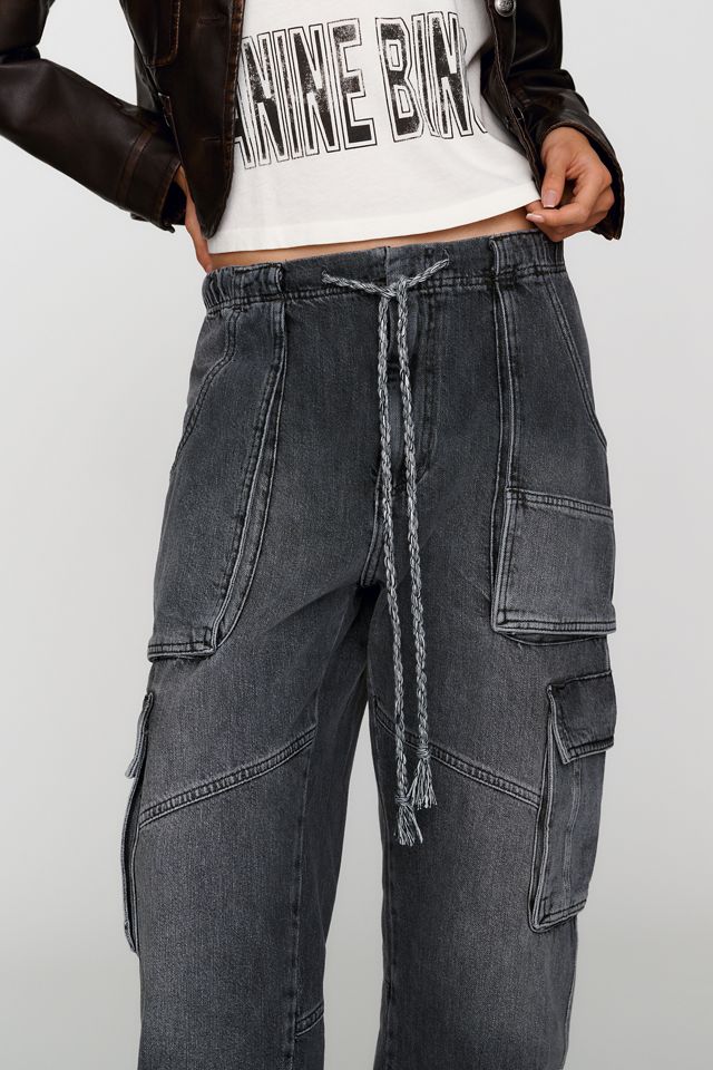 Jeans Utilitarios de Talle Alto y Pierna Cónica Aleutian Pilcro #1