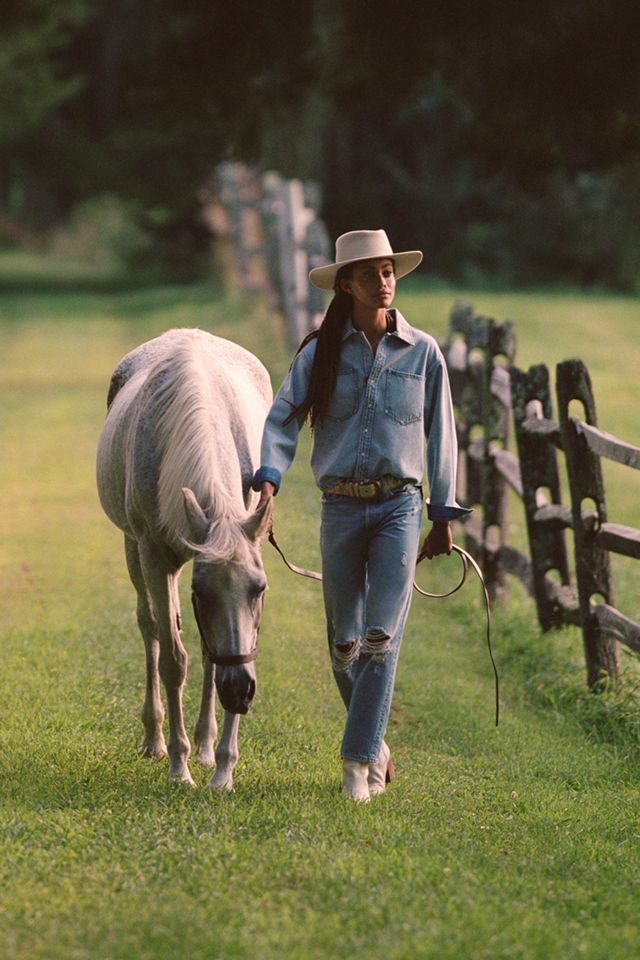 Citizens of Humanity Charlotte Ultra High-Rise Straight Jeans