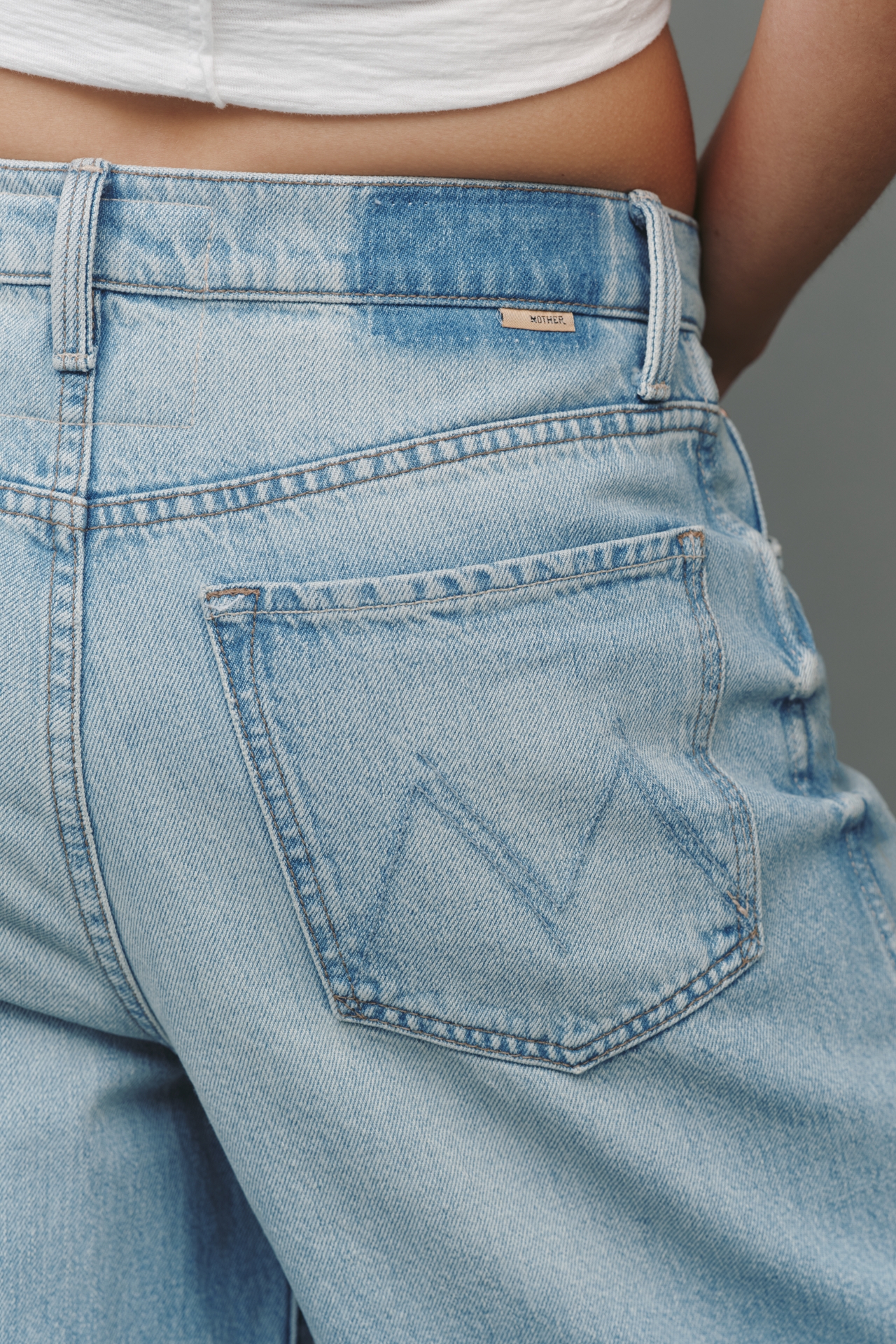 MOTHER Delinquent Mid-Rise Tapered Jeans