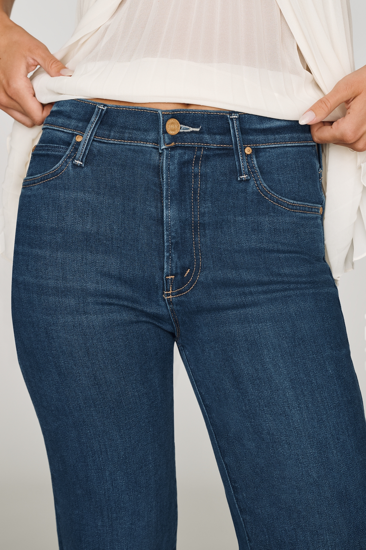 MOTHER Kick It High-Rise Straight-Leg Jeans