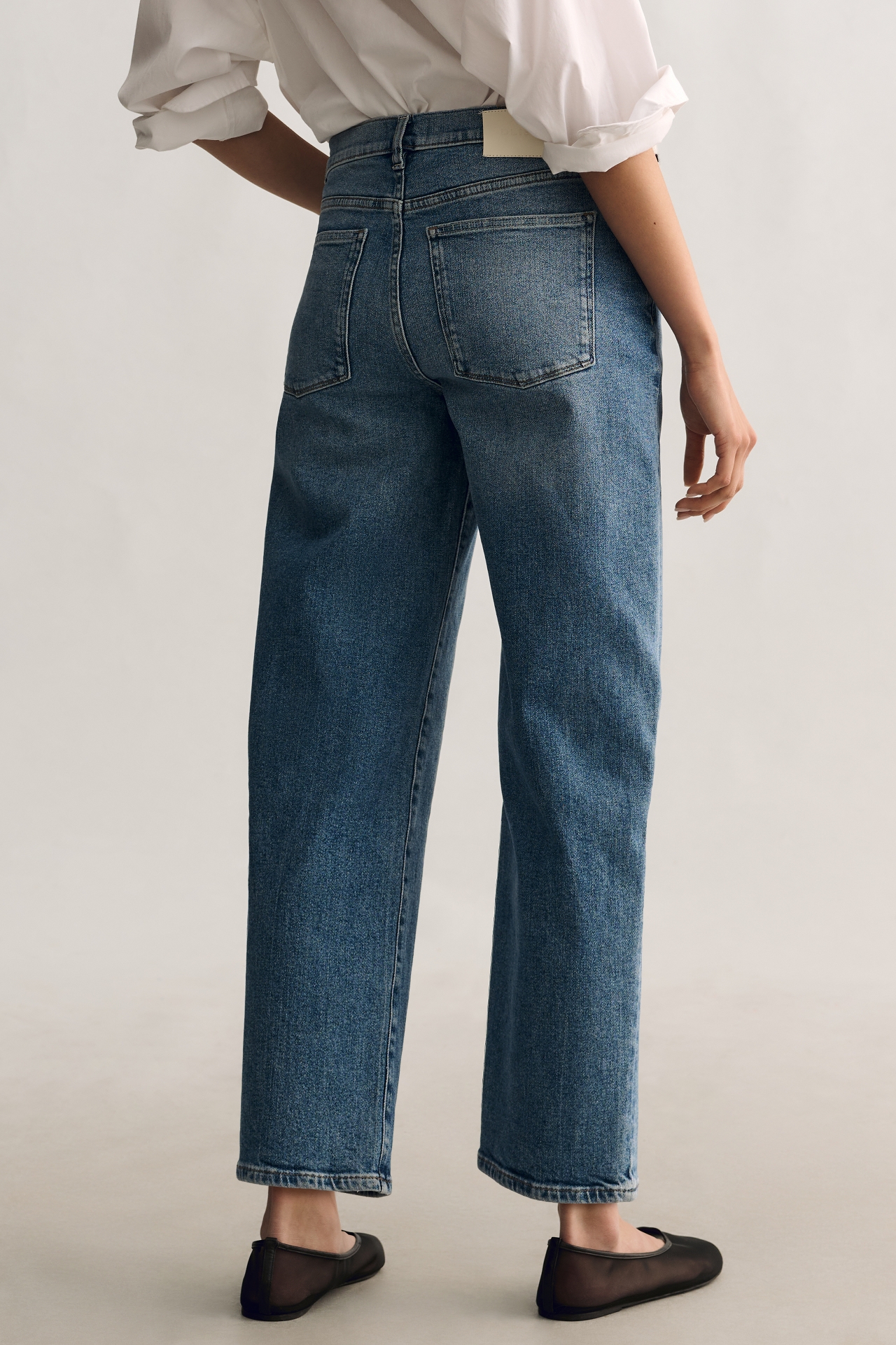 DL1961 Thea Mid-Rise Relaxed Tapered Jeans