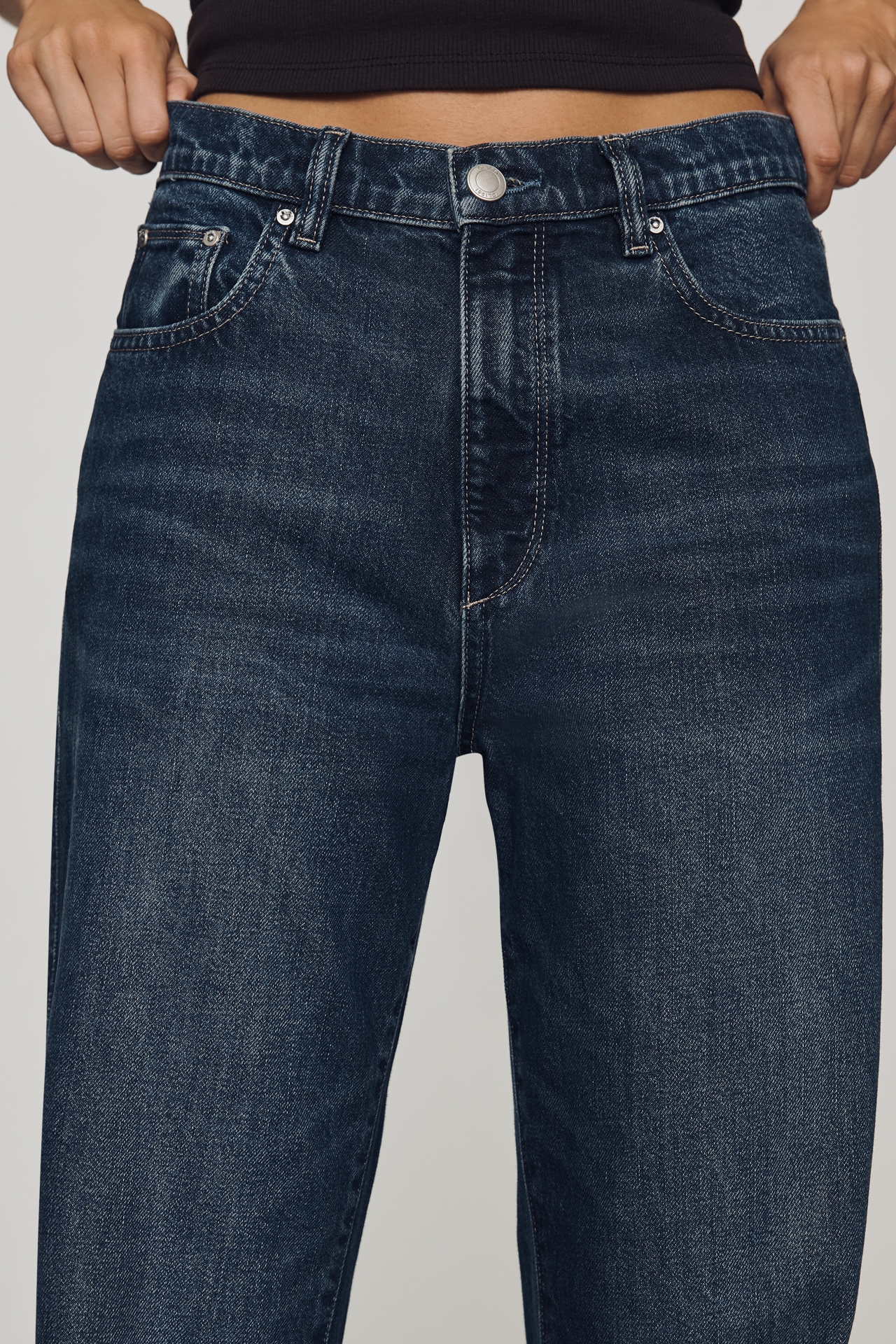 DL1961 Cate High-Rise Slim Straight-Leg Jeans