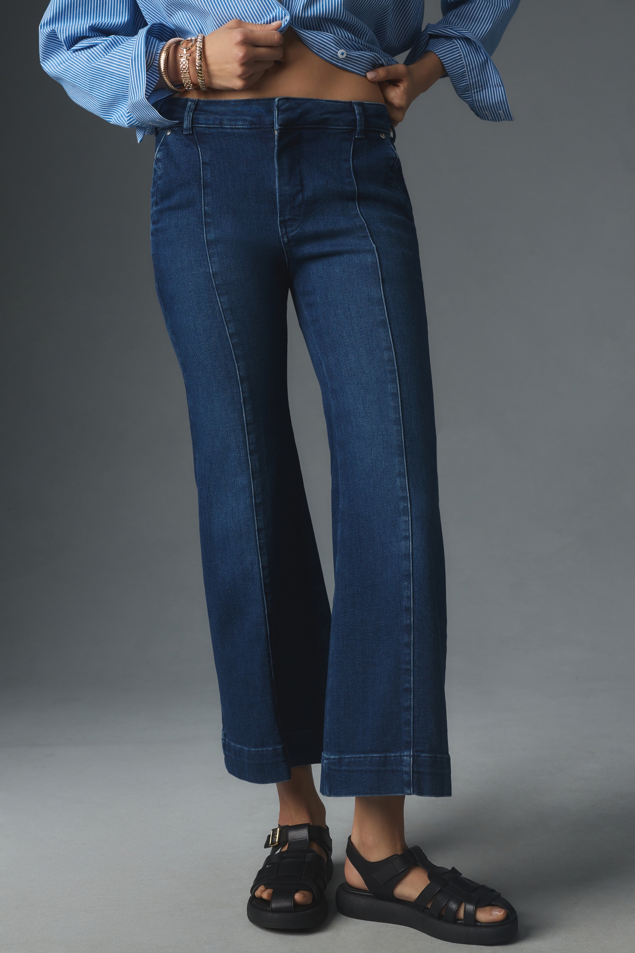 Pilcro Club Cropped Mid-Rise Flare Jeans