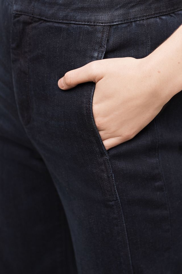 Pilcro High-Rise Cropped Jeans #3