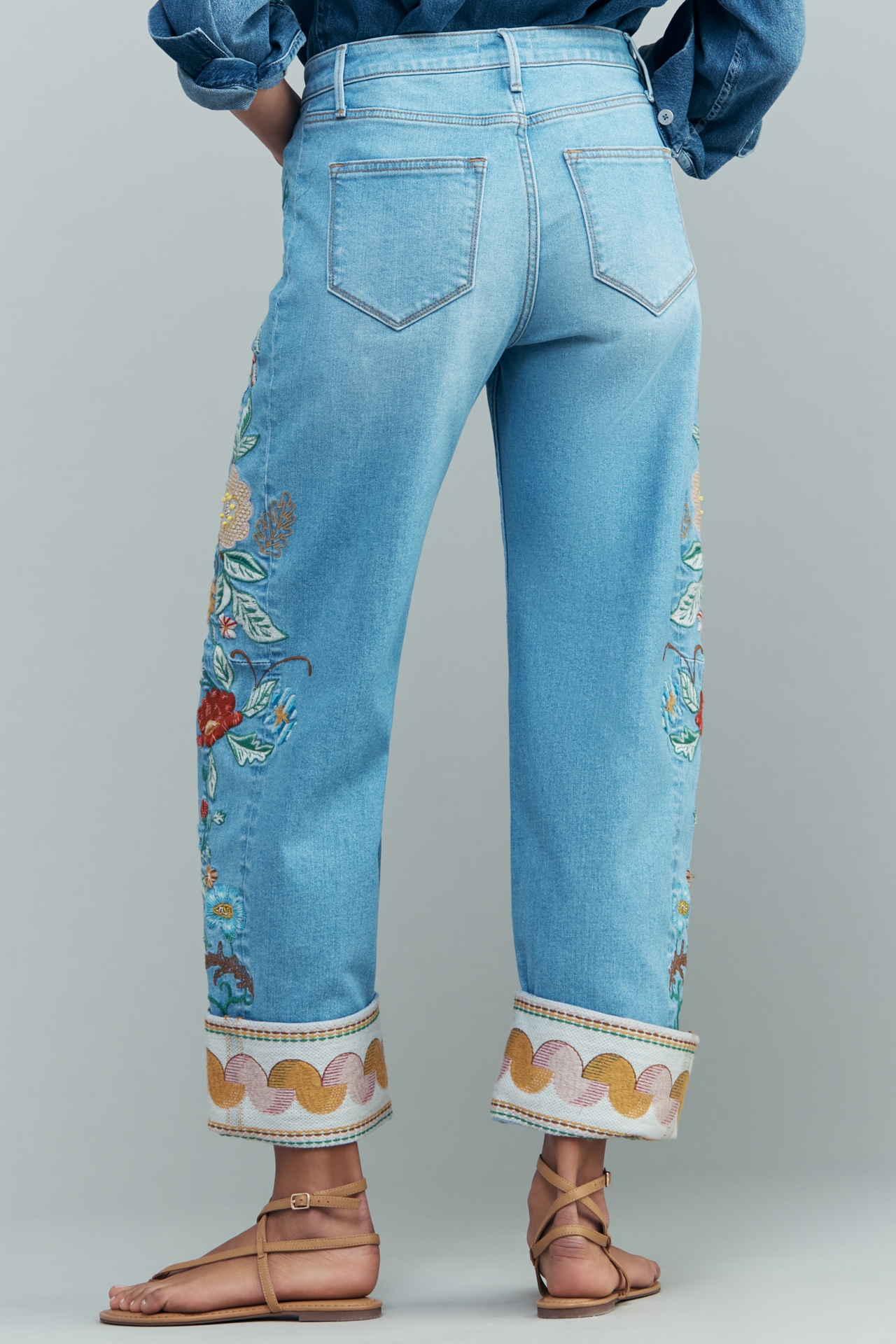Driftwood High-Rise Cuffed Barrel Jeans