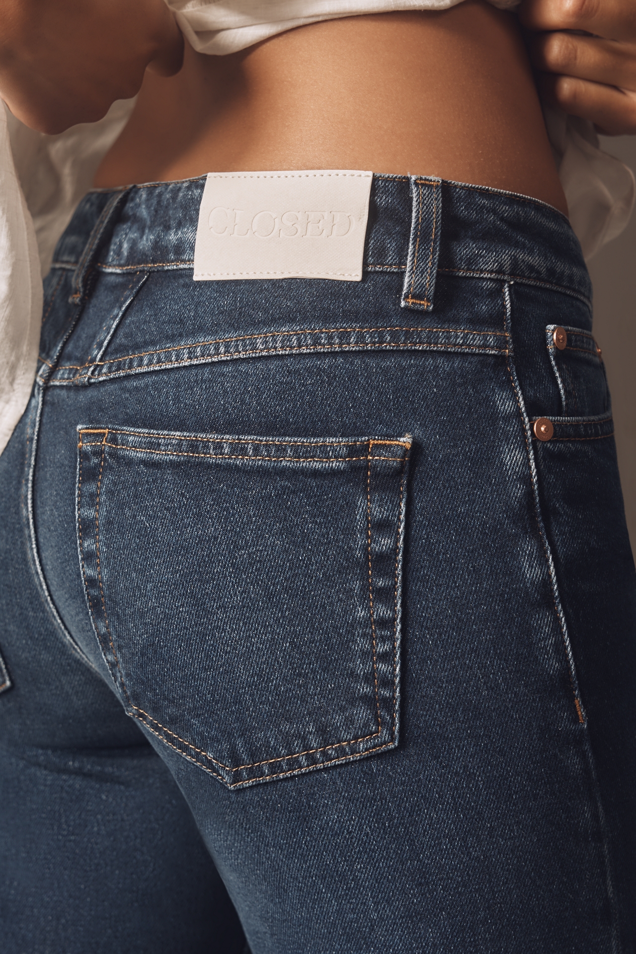 Closed Junna Low-Rise Crop Straight Leg Jeans
