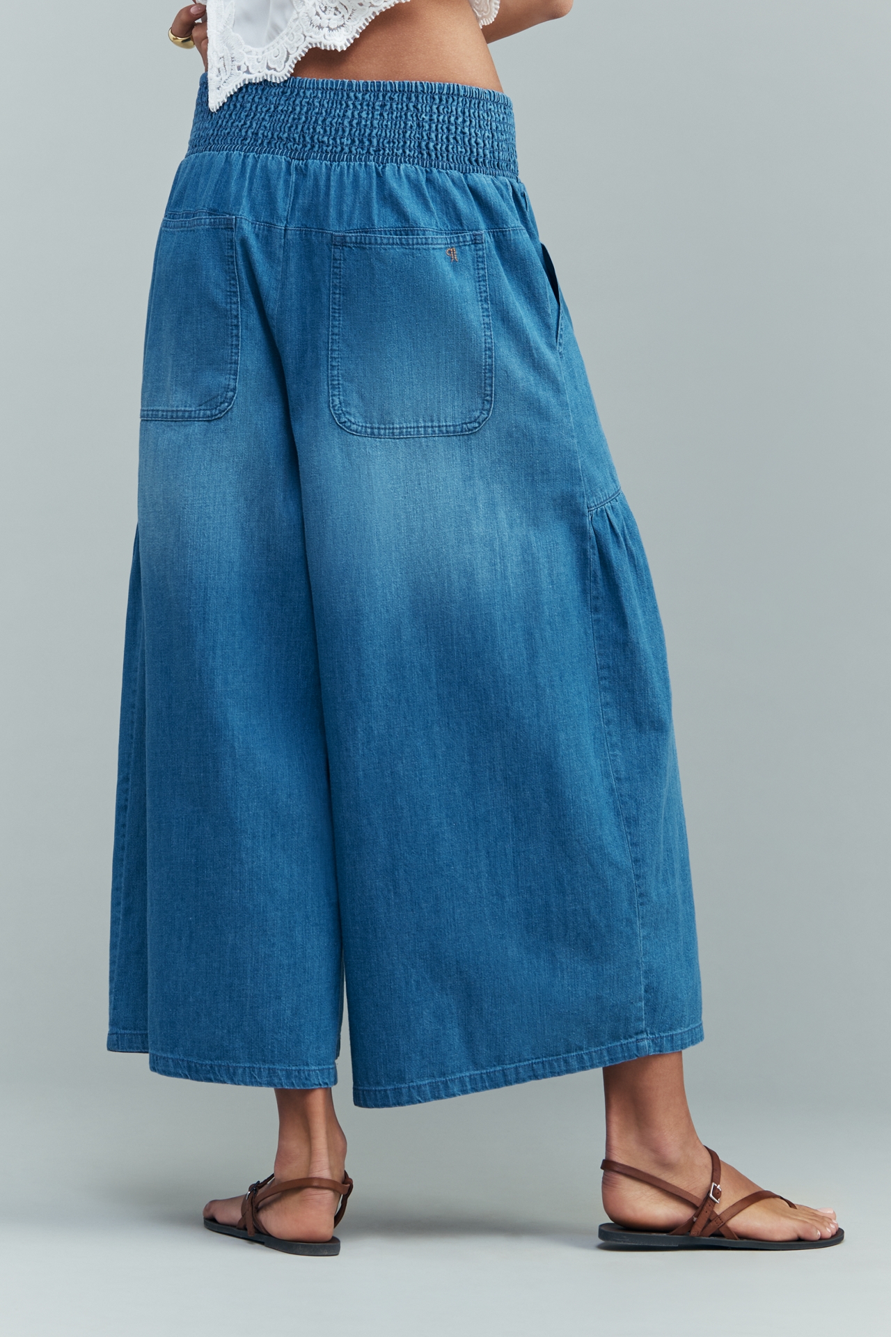 The Reese High-Rise Crop Wide-Leg Pull-On Jeans by Pilcro