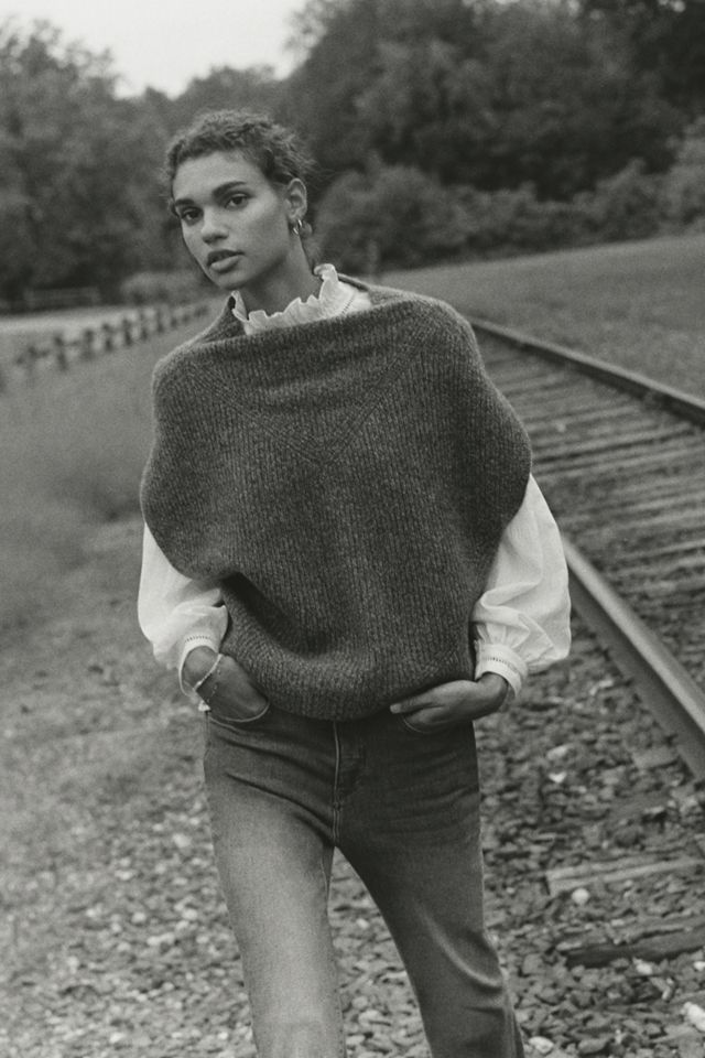 Pilcro The Icon Flare Jeans #9