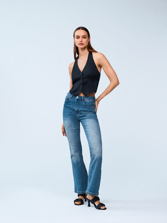 Pilcro The Icon Flare Jeans #10