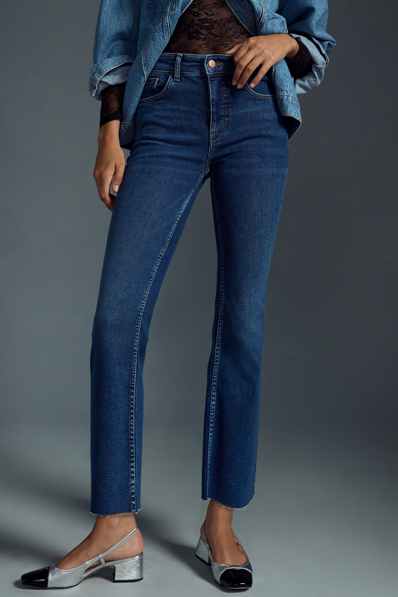 The Yaya Mid-Rise Crop Jeans by Pilcro