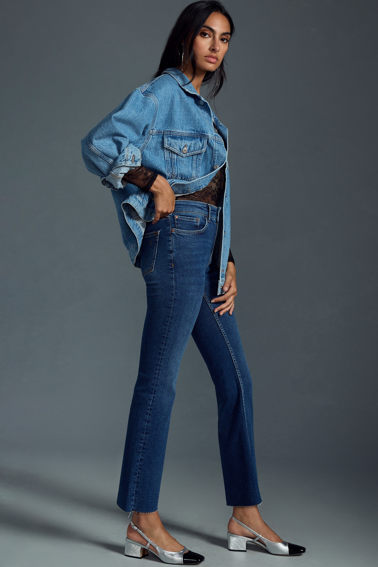 The Yaya Mid-Rise Crop Jeans by Pilcro