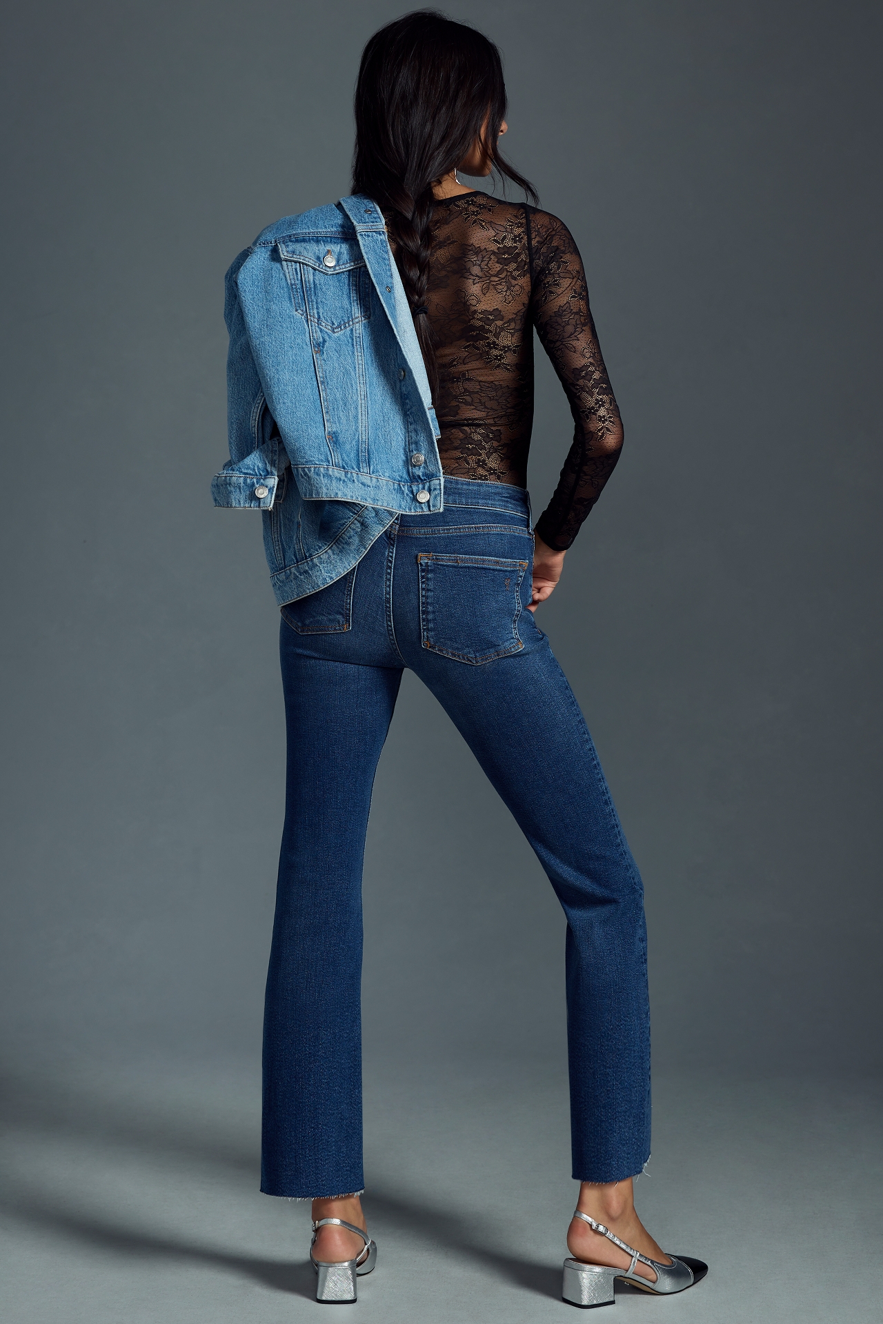 The Yaya Mid-Rise Crop Jeans by Pilcro