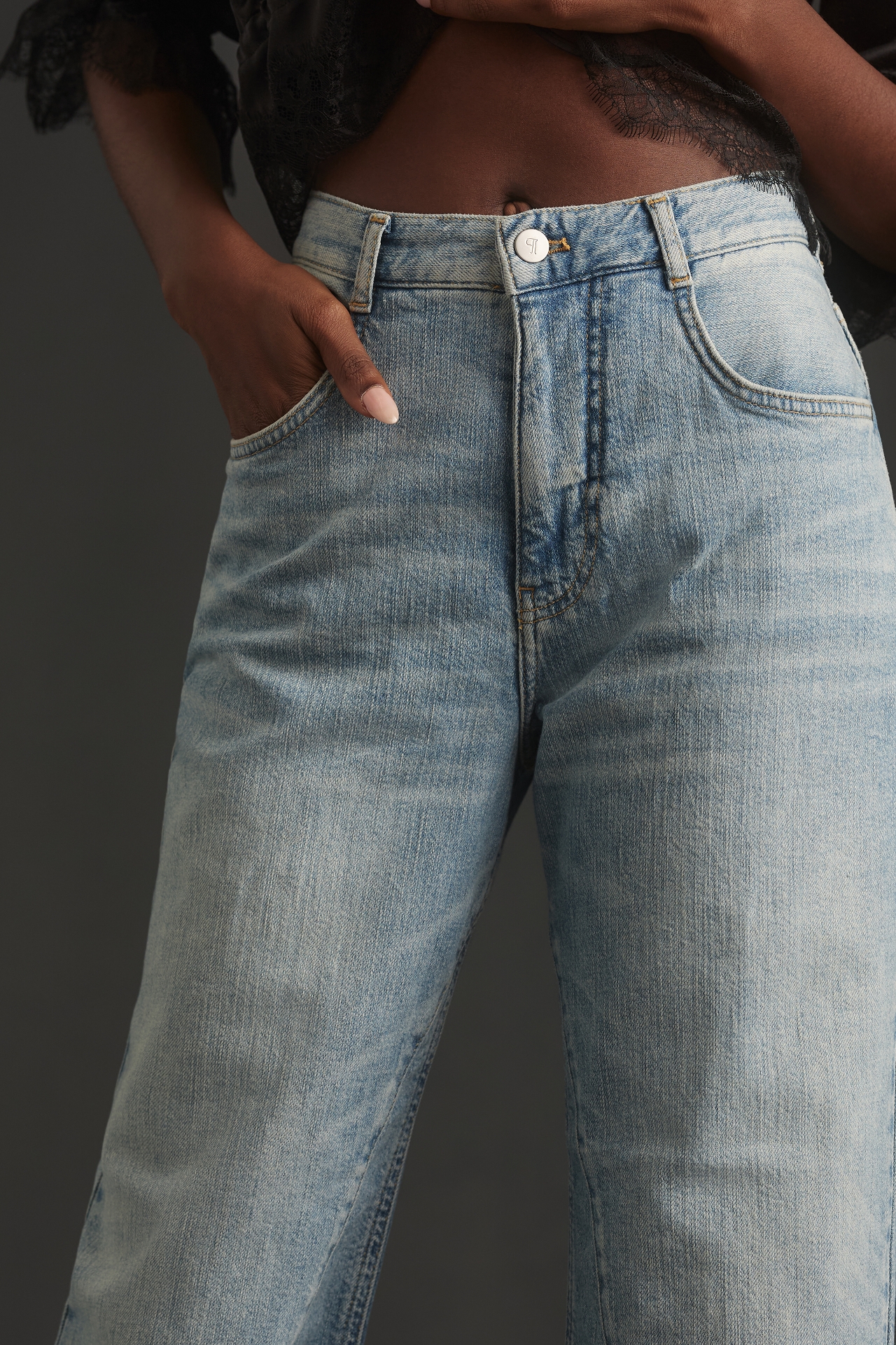 The Ellis Tapered Barrel Jeans by Pilcro