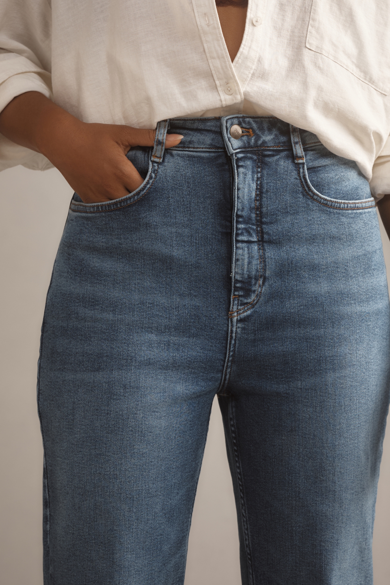 The Annie High-Rise Straight-Leg Jeans by Pilcro