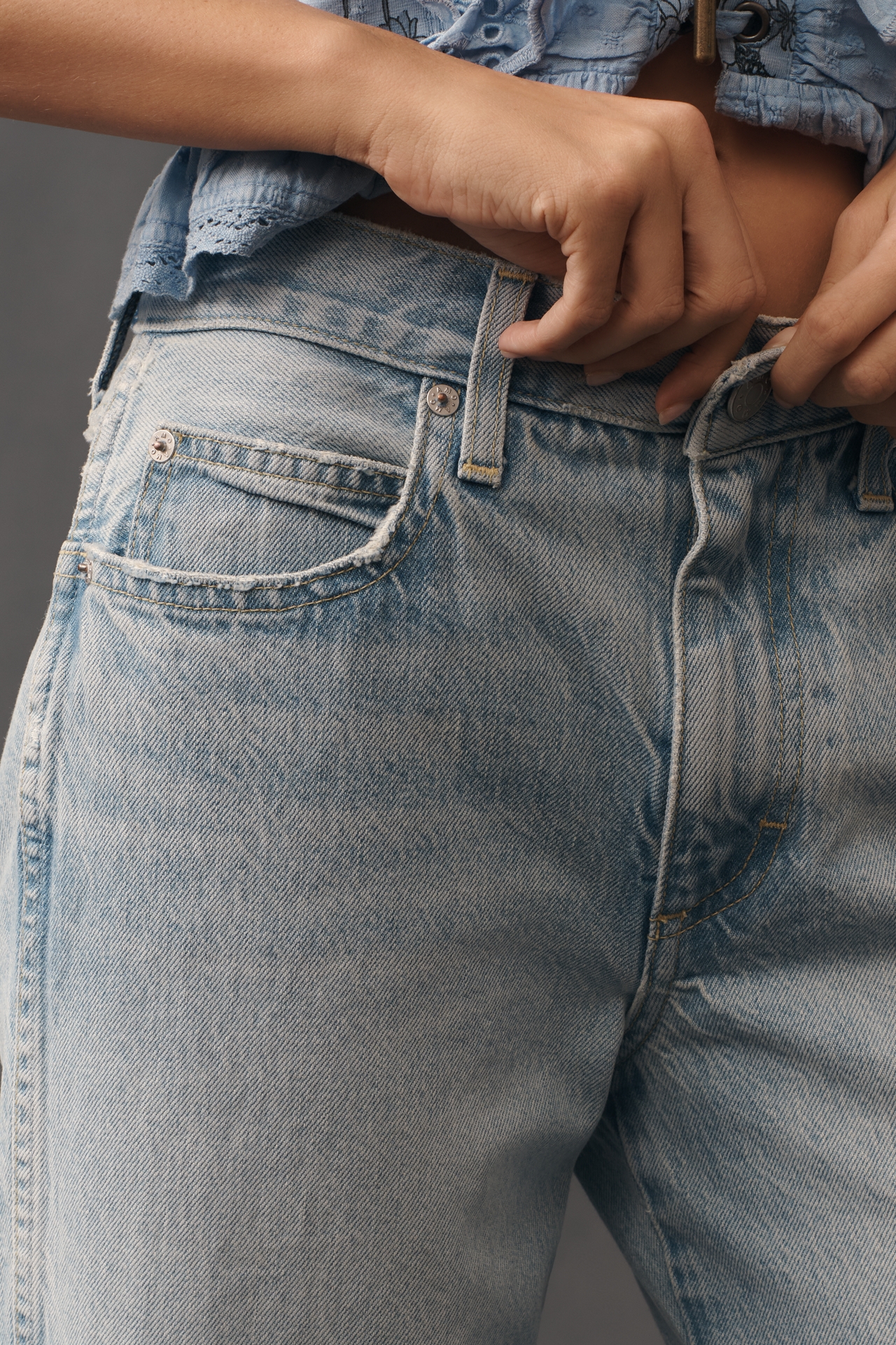 AMO Billie Mid-Rise Straight-Leg Jeans