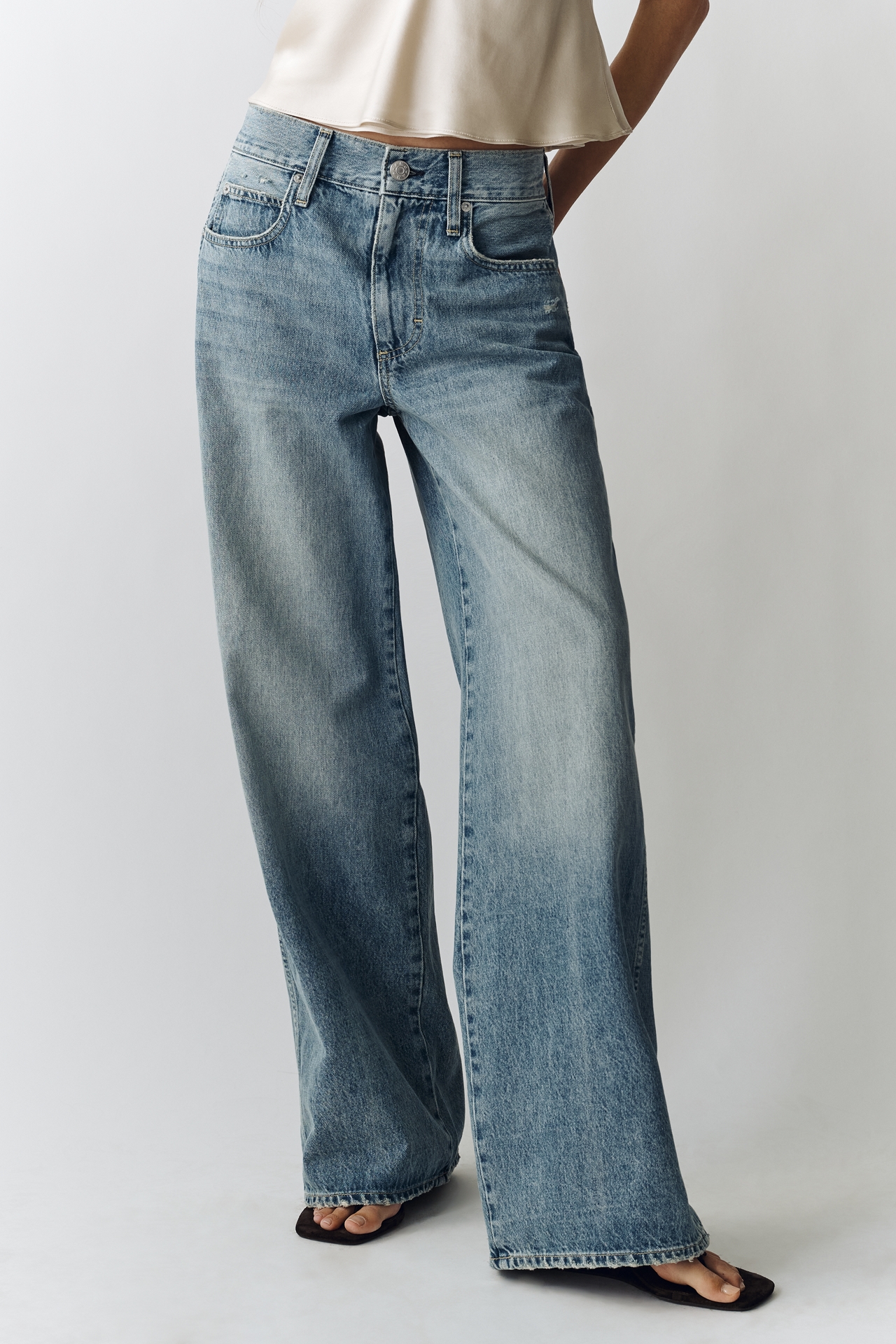 AMO Kira High-Rise Wide-Leg Jeans