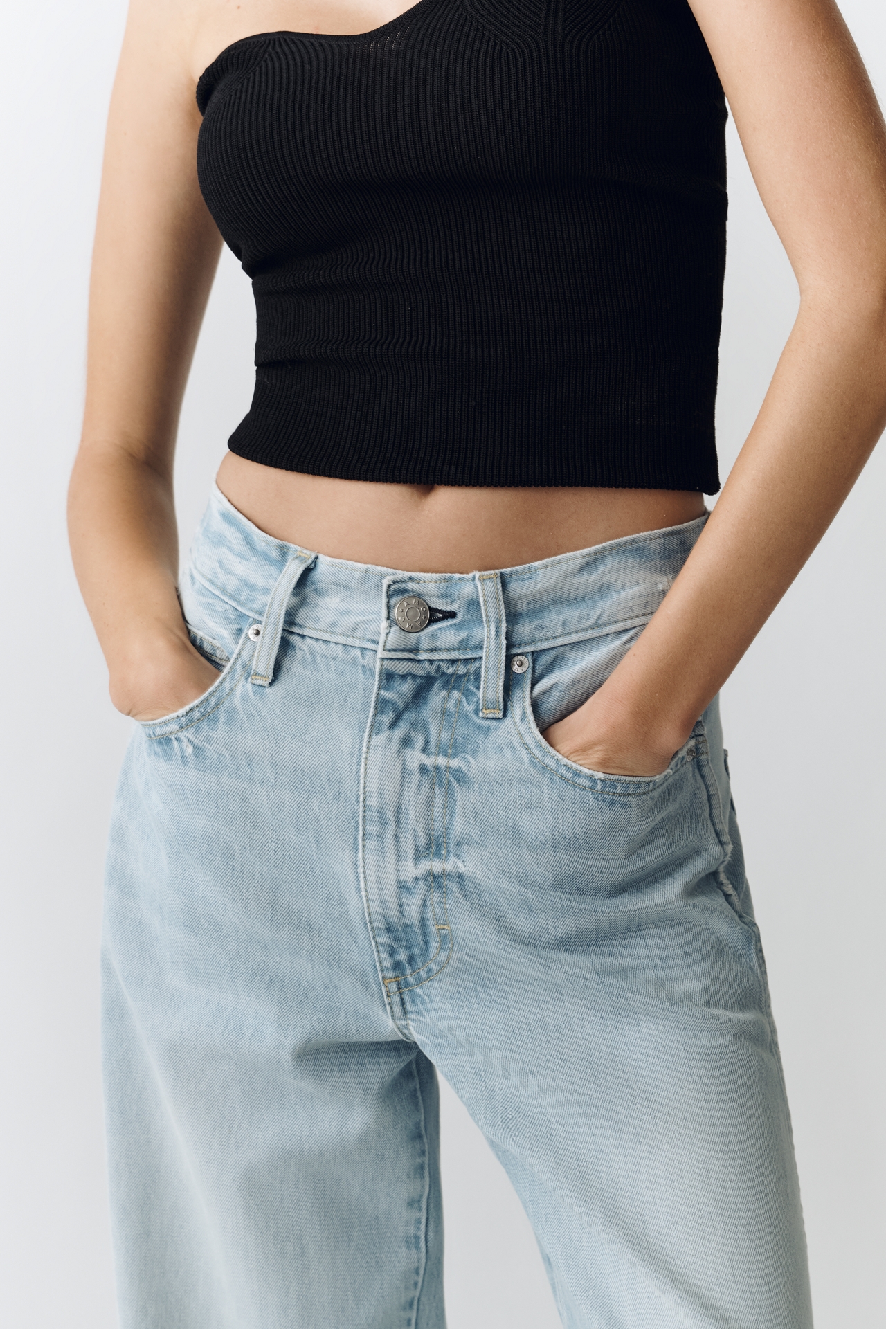 AMO Frida High-Rise Crop Wide-Leg Jeans
