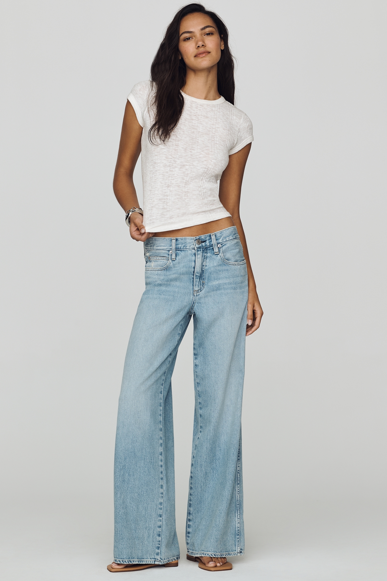AMO Regina Mid-Rise Straight-Leg Jeans