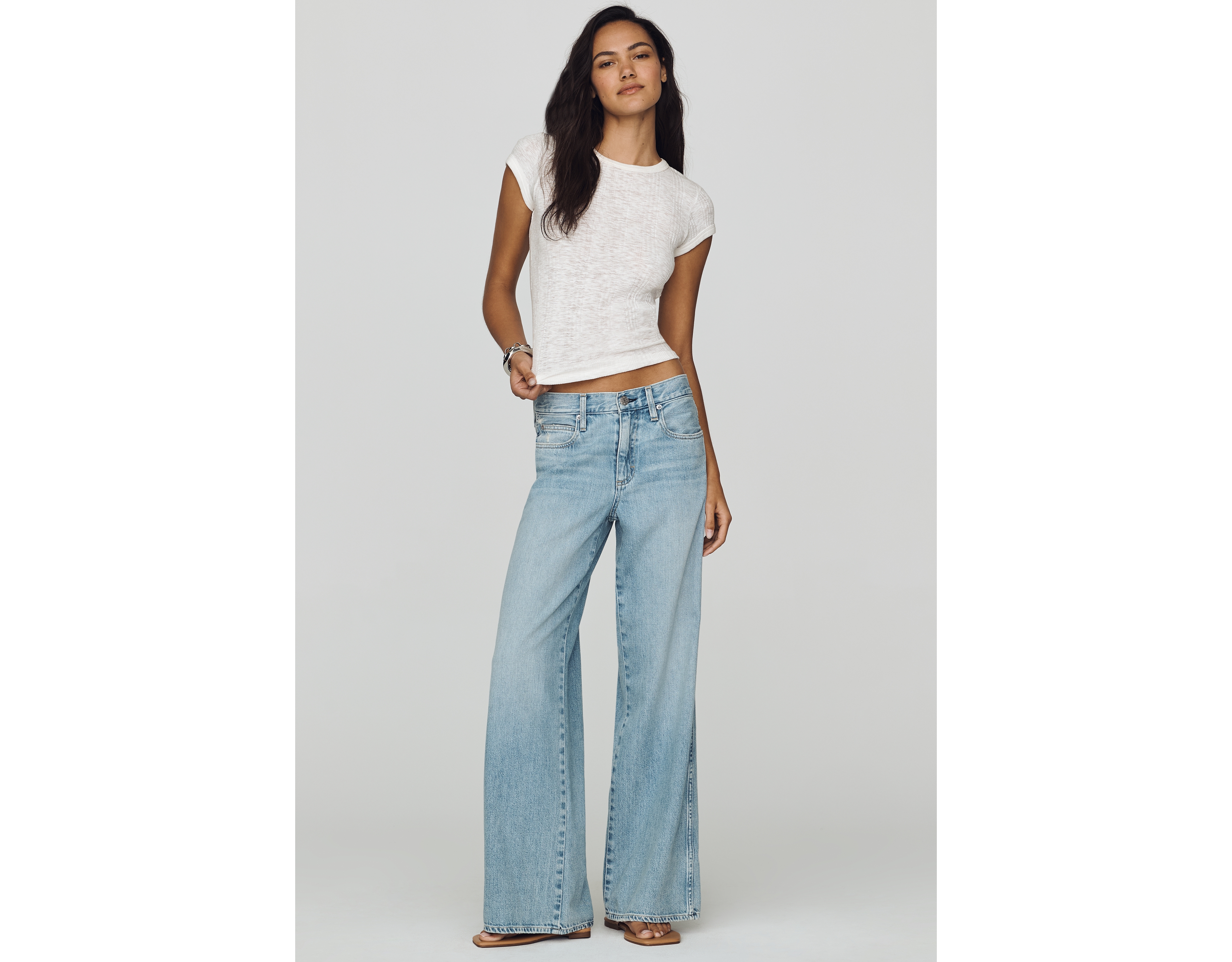 AMO Regina Mid-Rise Straight-Leg Jeans