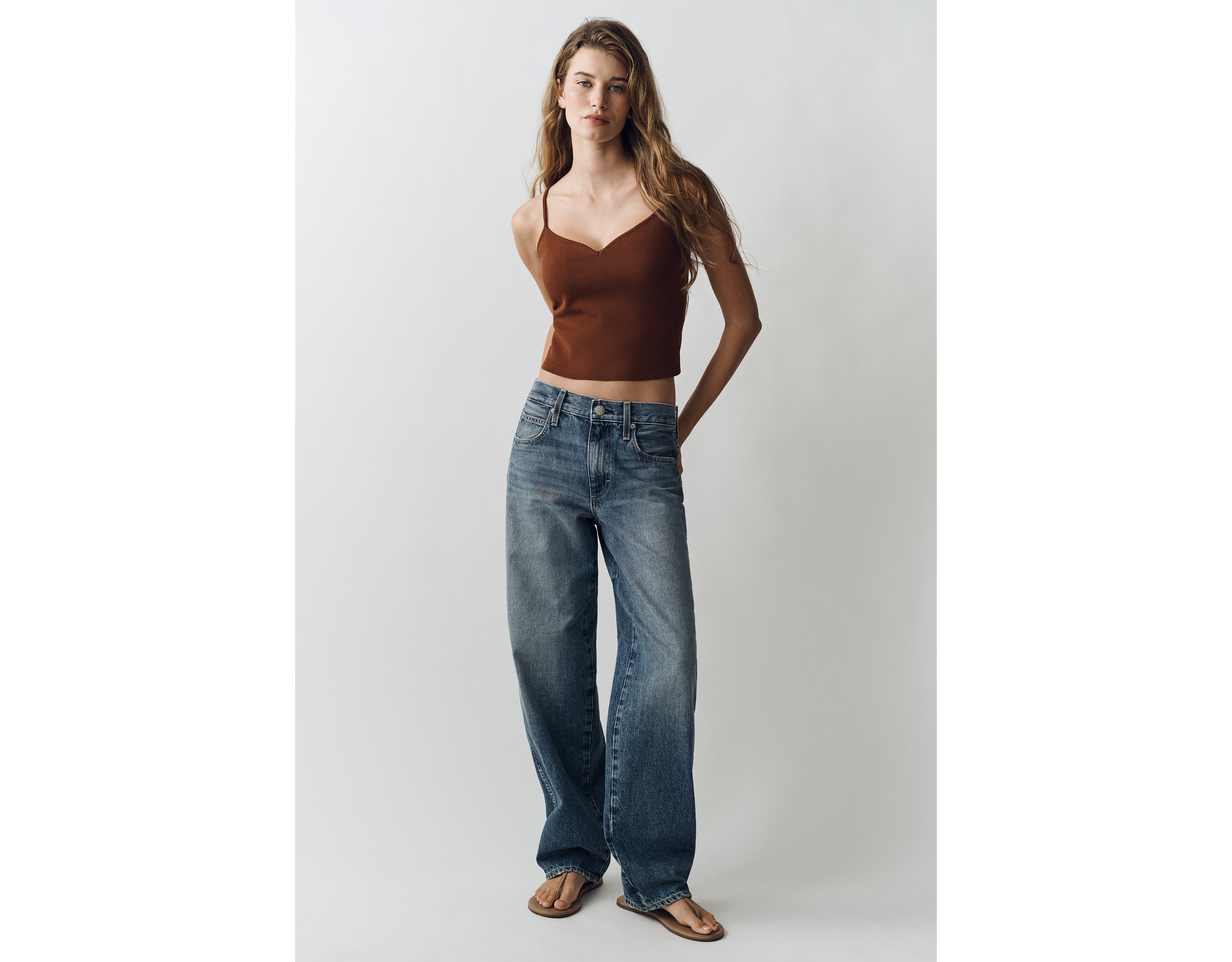 AMO Tatum Mid-Rise Tapered Jeans