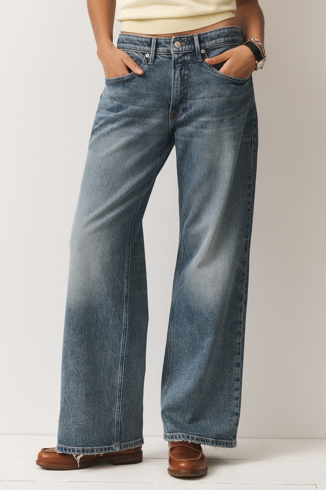 Good American Ease Petite Mid-Rise Relaxed Jeans