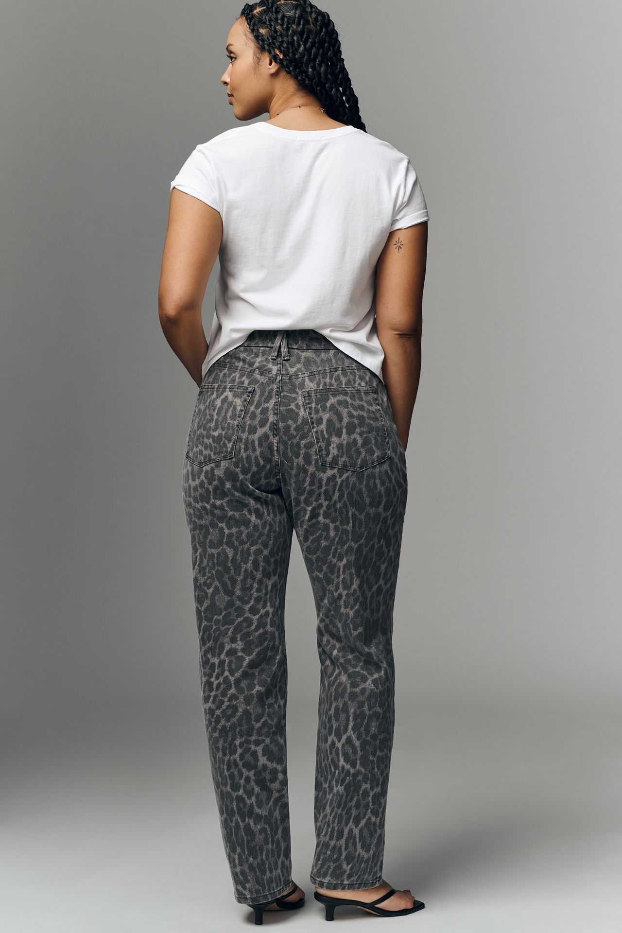 Good American Icon Straight-Leg Jeans